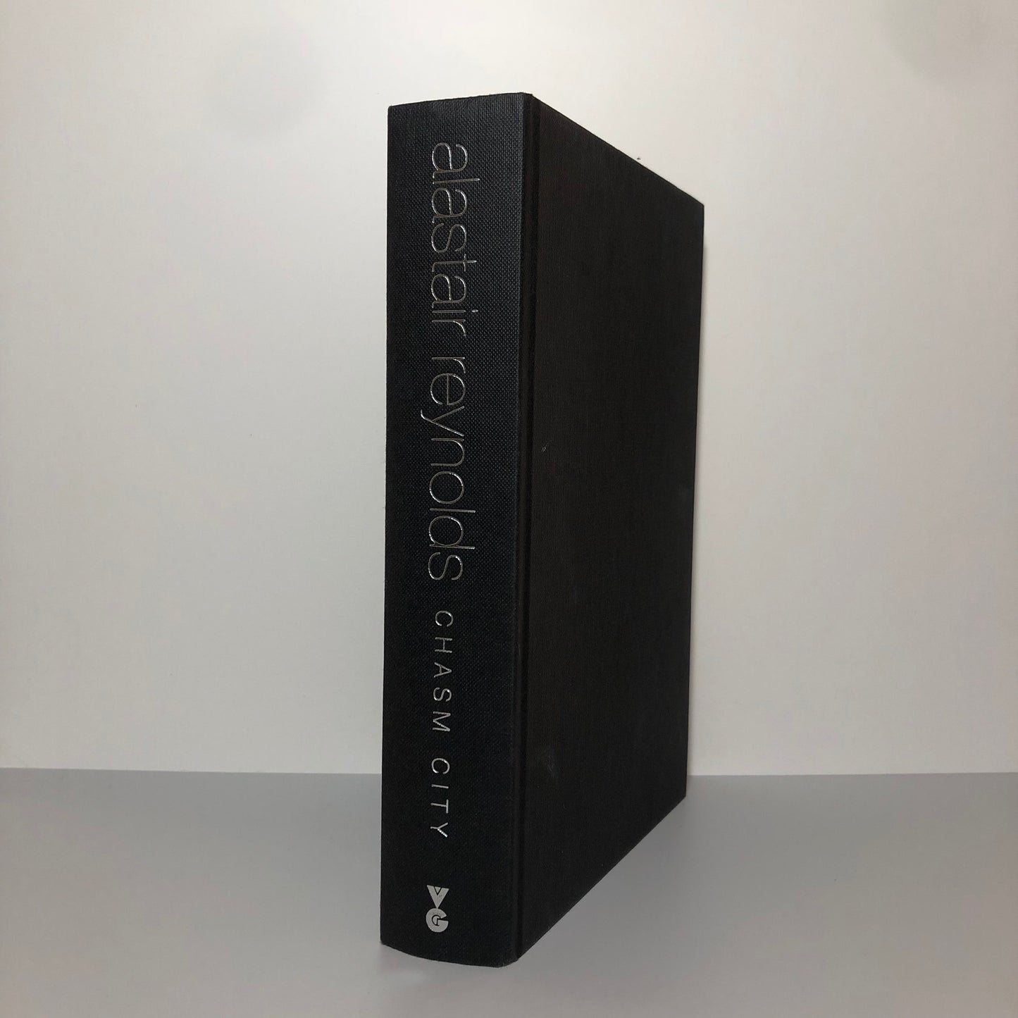 Chasm City by Alastair Reynolds (First Edition, First Print, HC, NF)