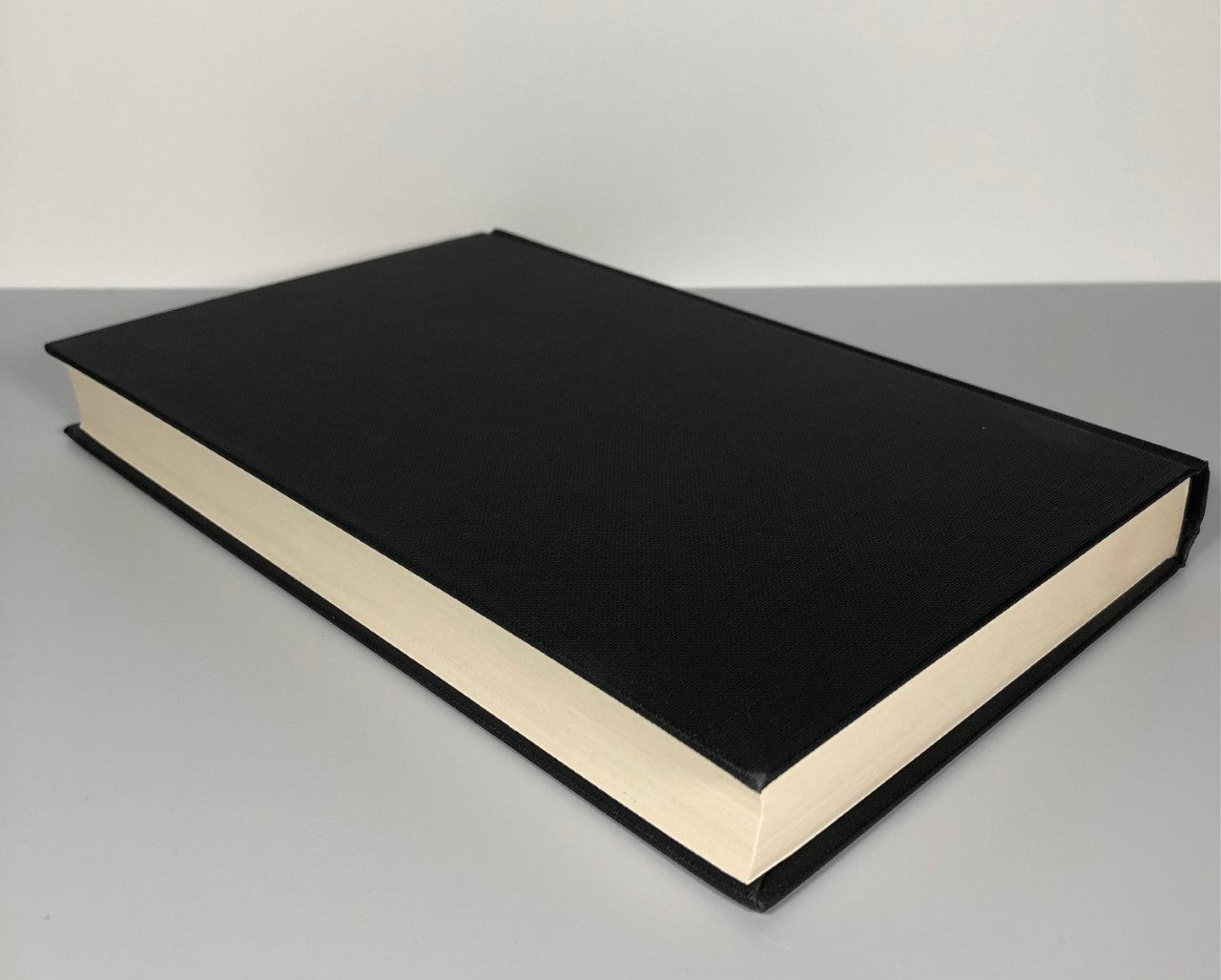 The City & The City by China Mieville (First Edition, First Print, HC, VG)