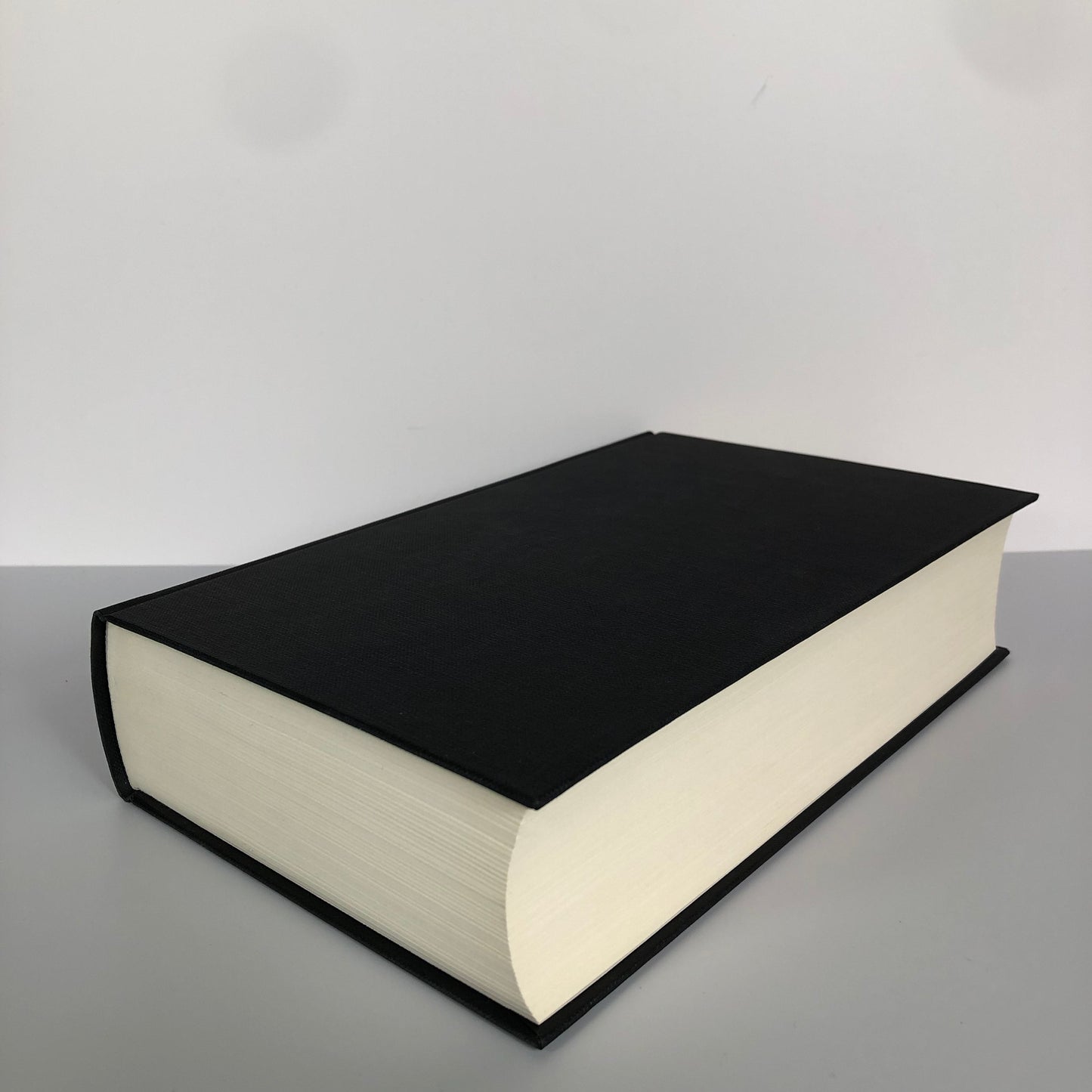 Perdido Street Station by China Mieville (First Edition, First Print, HC, VF)