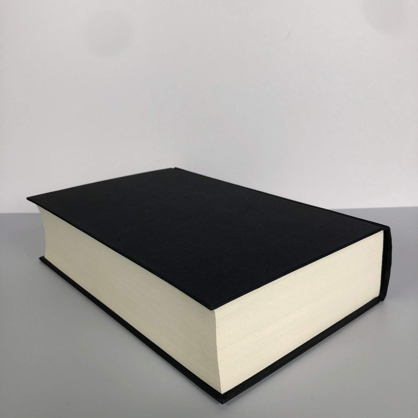 Perdido Street Station by China Mieville (First Edition, First Print, HC, VF)